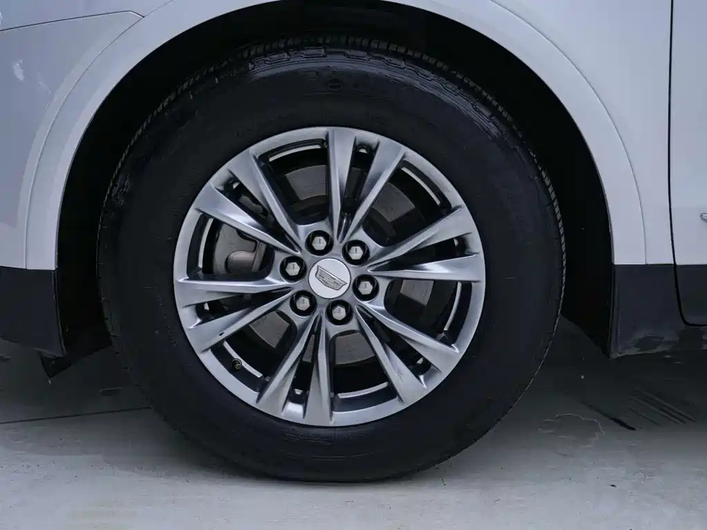Cadillac XT5 — миниатюра 7