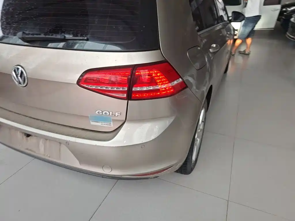 Volkswagen Golf — миниатюра 8
