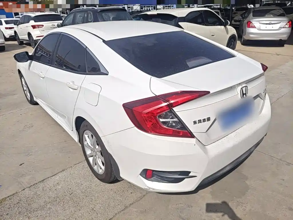 Honda Civic — миниатюра 5