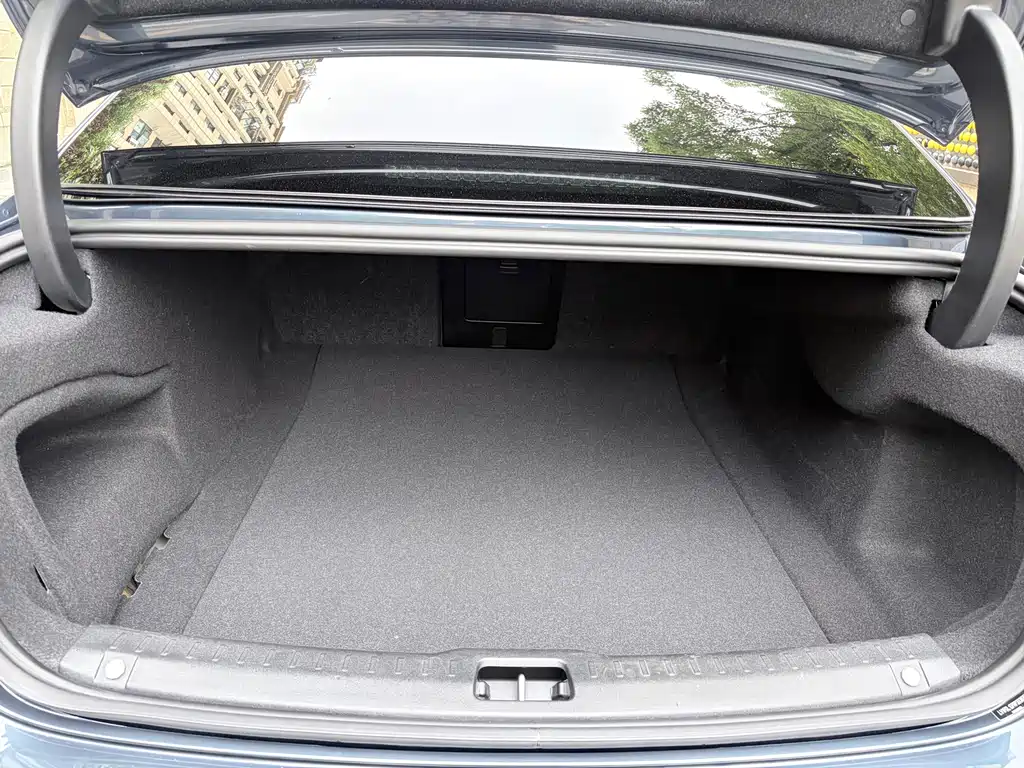 Volvo S90 — миниатюра 18