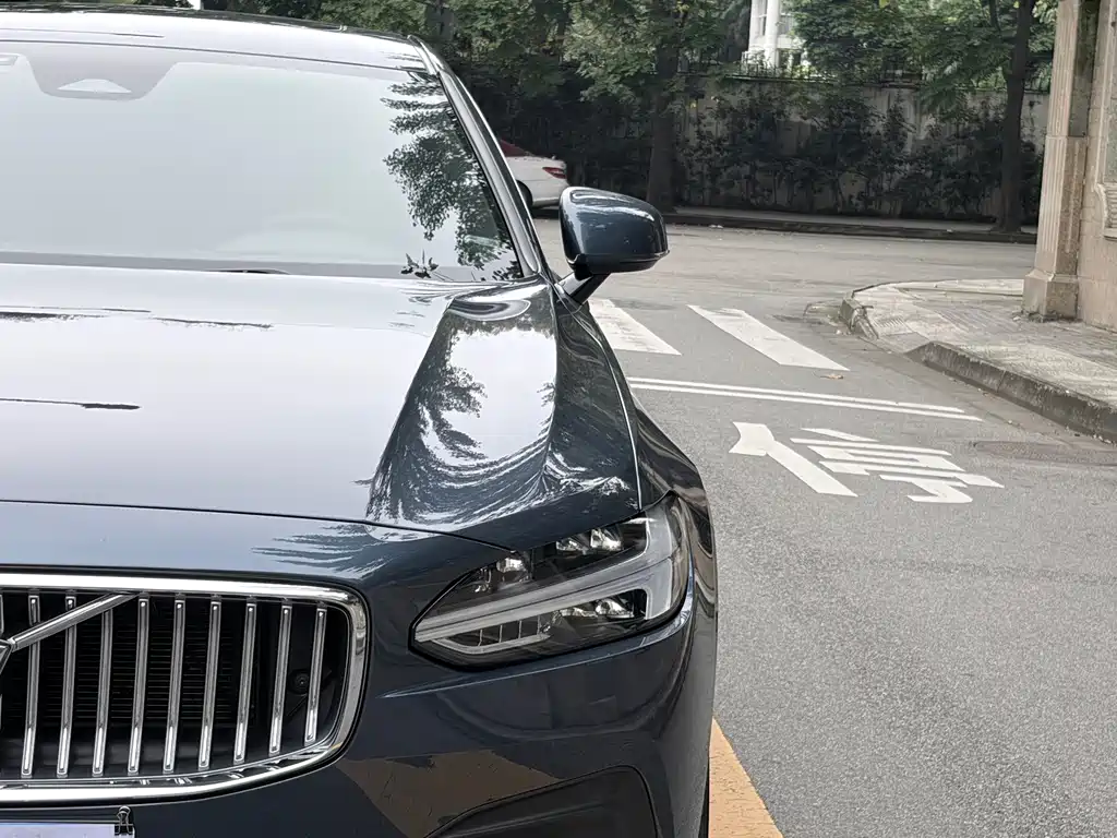 Volvo S90 — миниатюра 8
