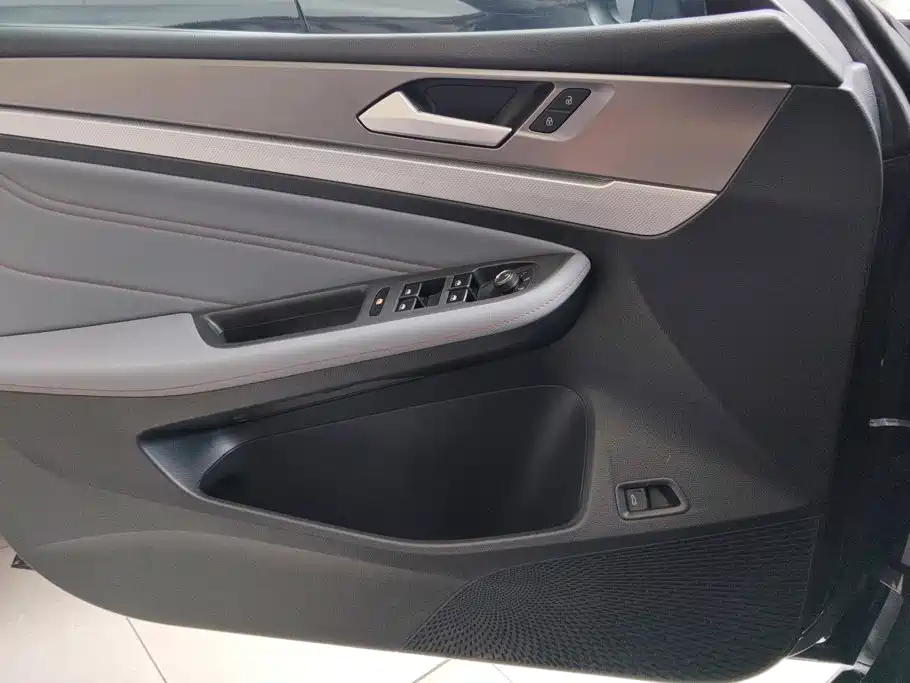 Volkswagen Lamando — миниатюра 7