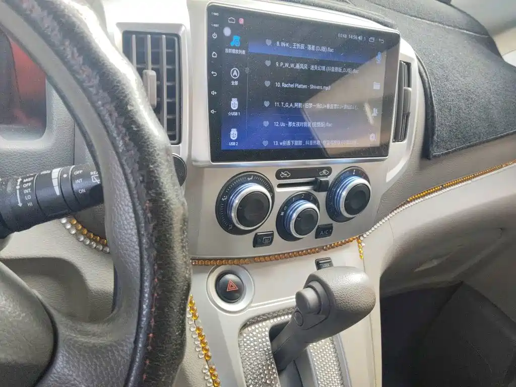 Nissan NV200 — миниатюра 14