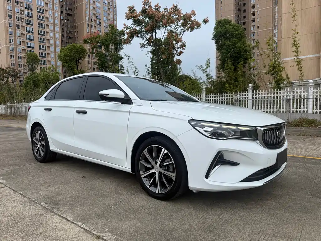 Geely Emgrand — миниатюра 3
