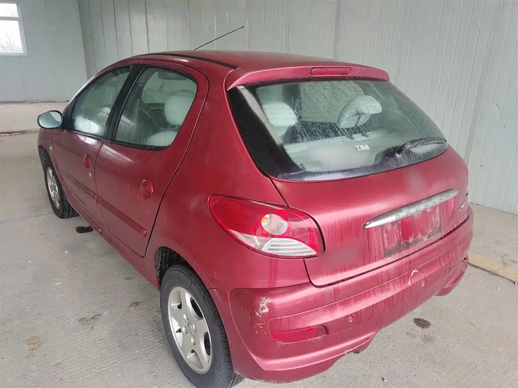 Peugeot 207 2011 1.4L MT