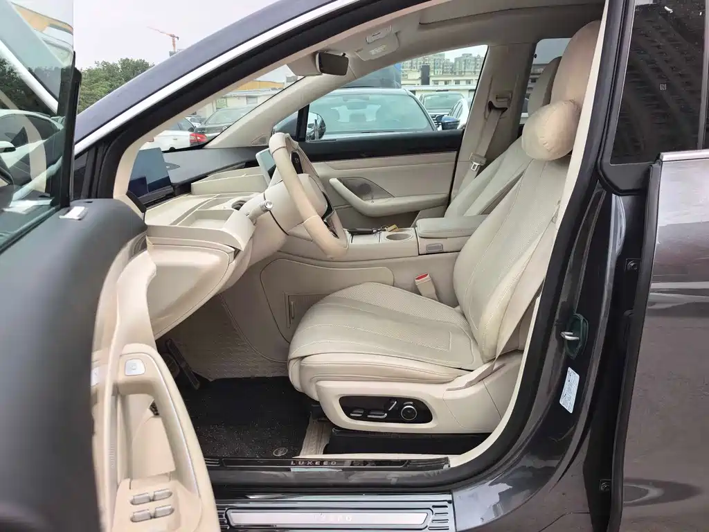 Luxeed R7 2024 667km Pro