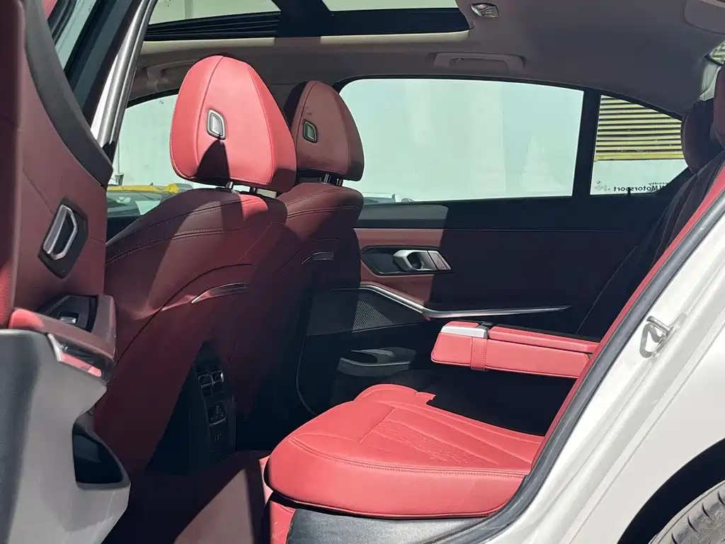 BMW 3 Series — миниатюра 8