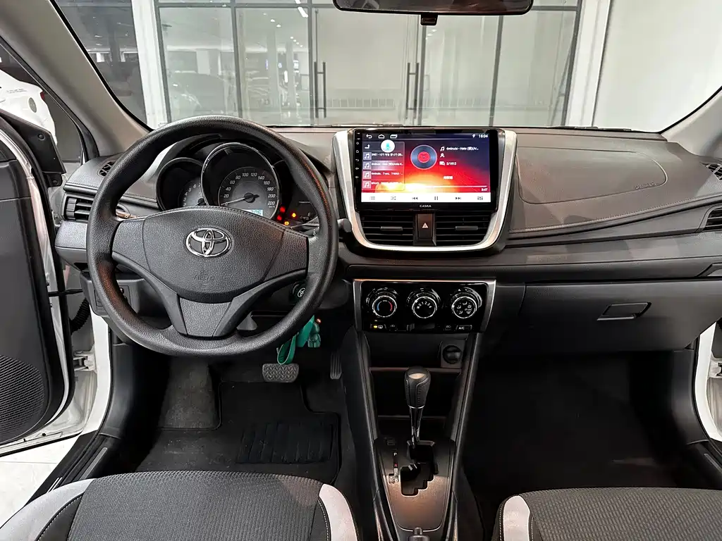 TOYOTA YARIS L ZHIXUAN