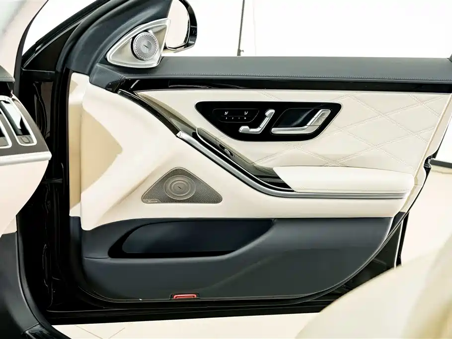 Mercedes-Benz S-Class — миниатюра 16