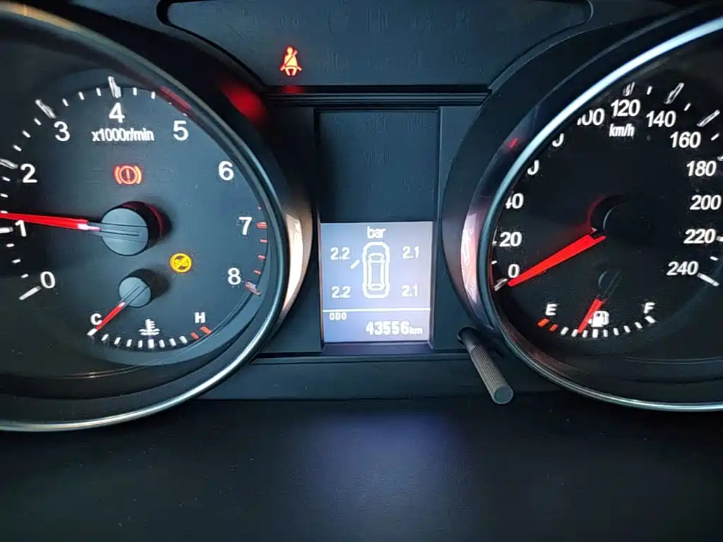 Haval M6 — миниатюра 12