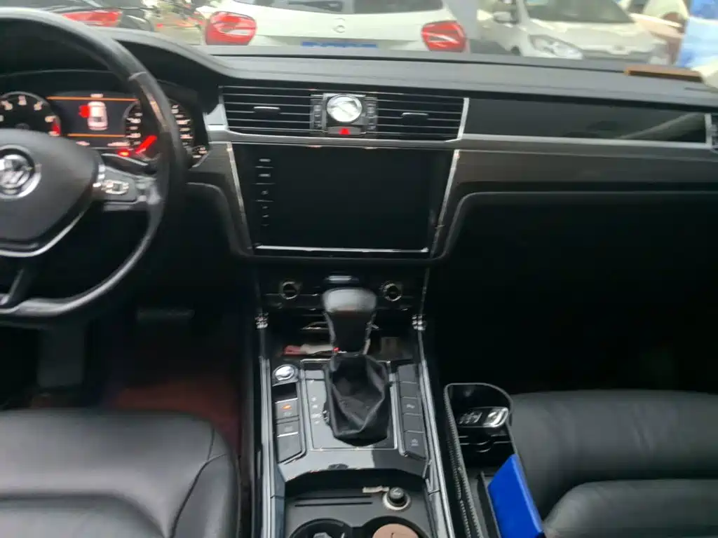 Volkswagen Phideon — миниатюра 13