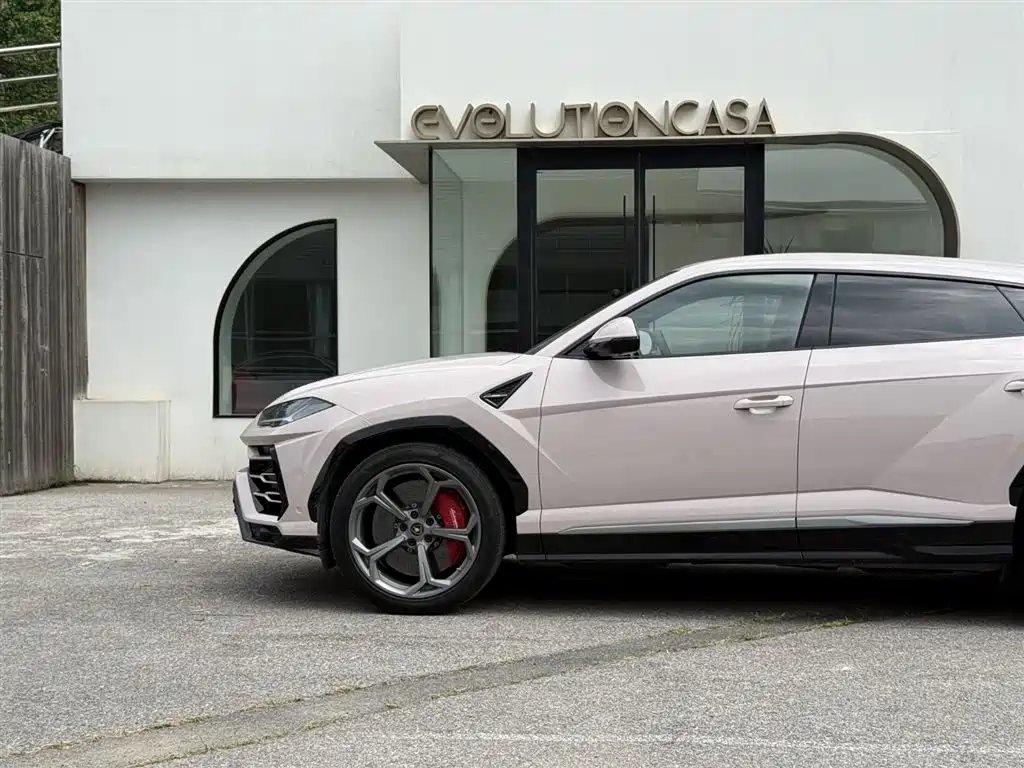 Lamborghini Urus 2018 4.0T V8