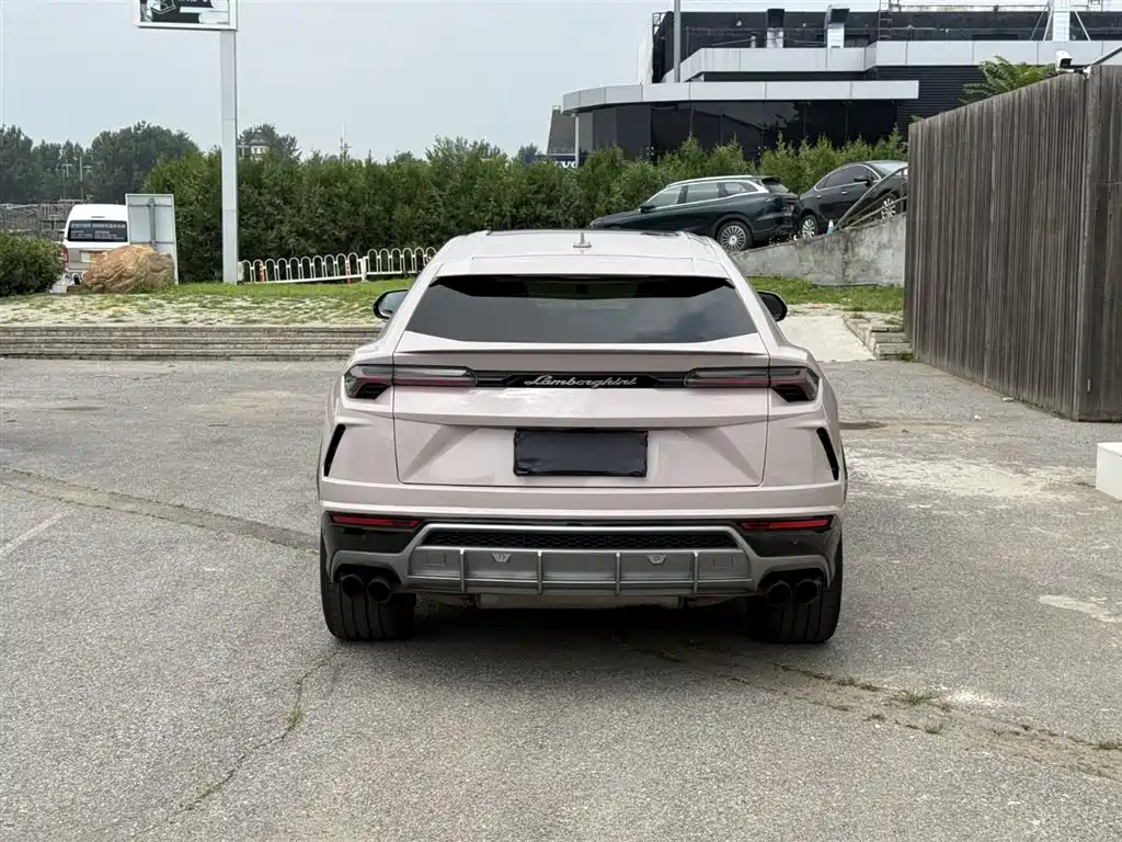 Lamborghini Urus 2018 4.0T V8