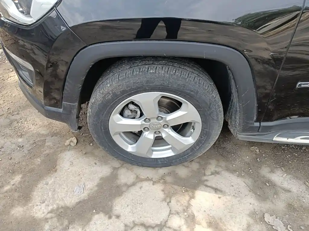 Jeep Compass — миниатюра 23