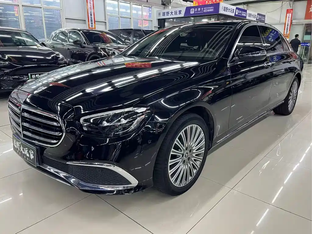 Mercedes-Benz E-Class — миниатюра 3