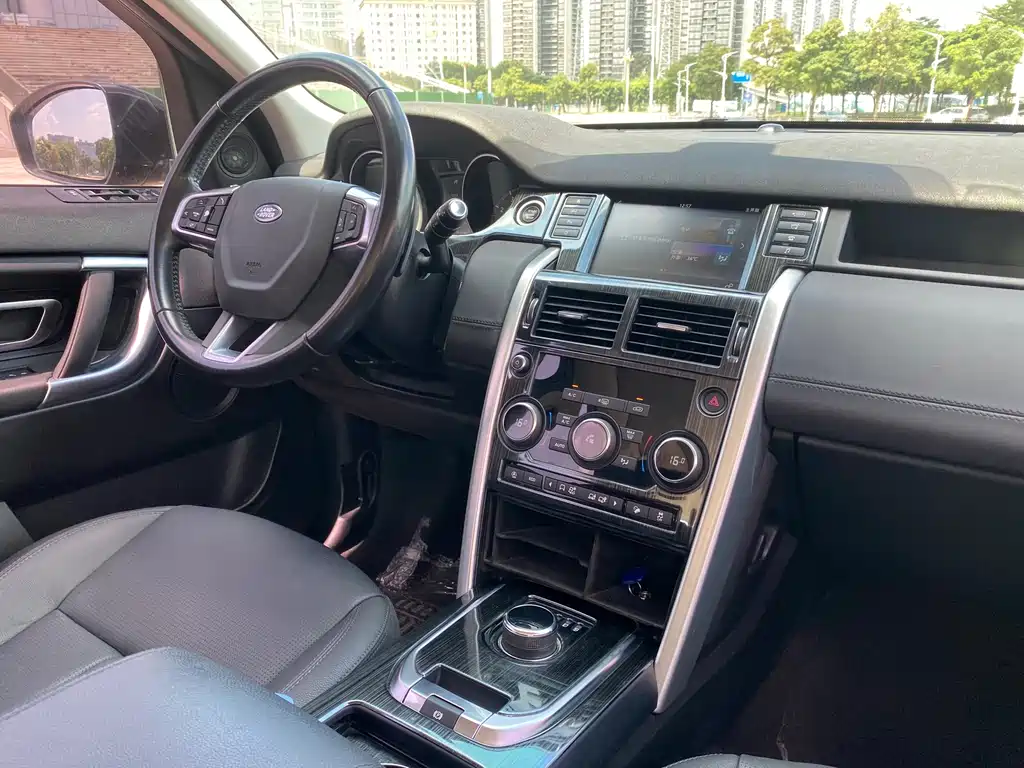 Land Rover Discovery Sport — миниатюра 12