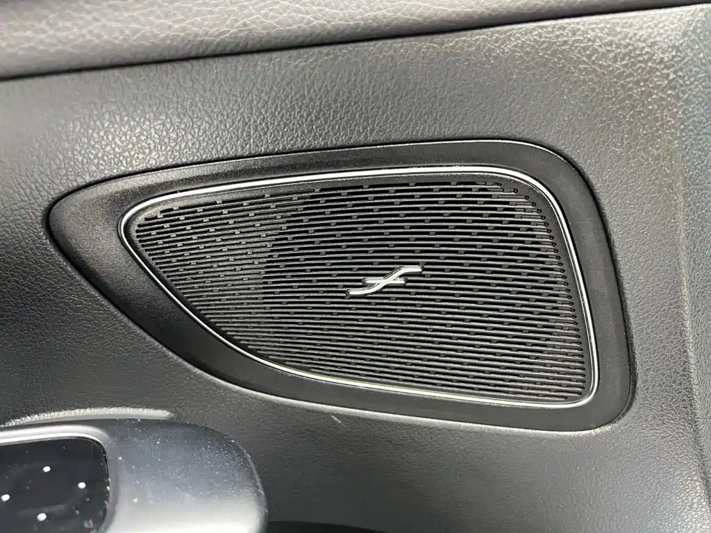 Mercedes-Benz C-Class — миниатюра 18