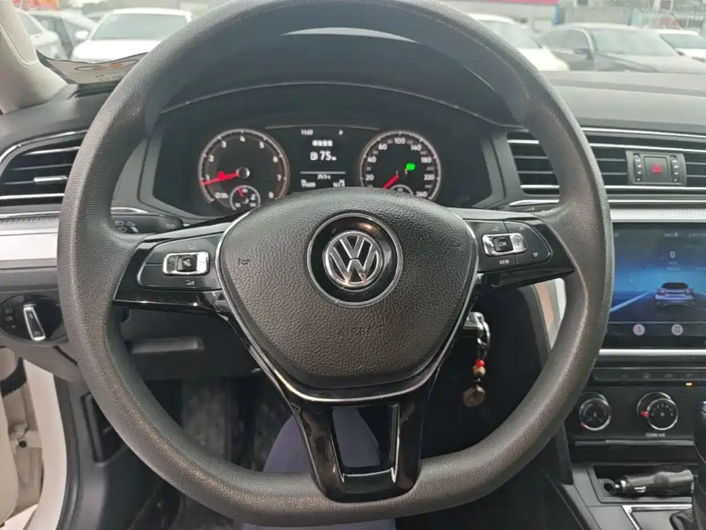 Volkswagen Lamando — миниатюра 11