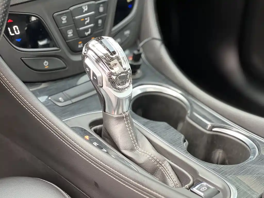 Buick Envision Plus Plus 2017 20T Lead