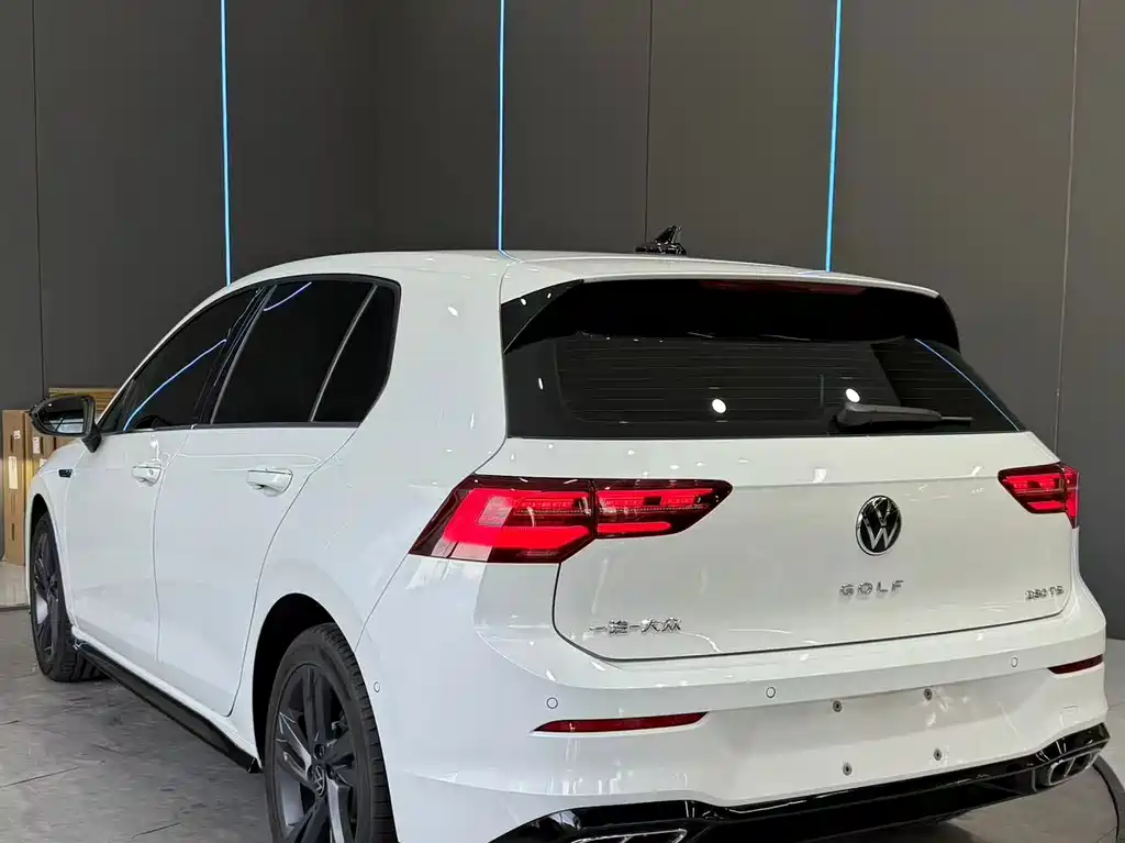 Volkswagen Golf — миниатюра 7