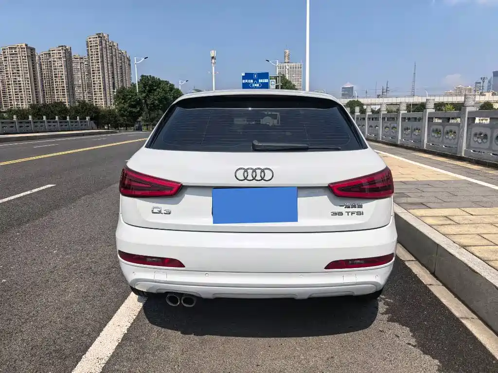 Audi Q3 — миниатюра 5