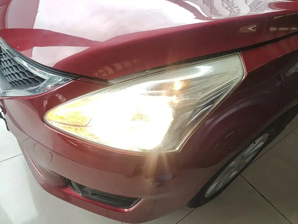 Nissan Tiida — миниатюра 24