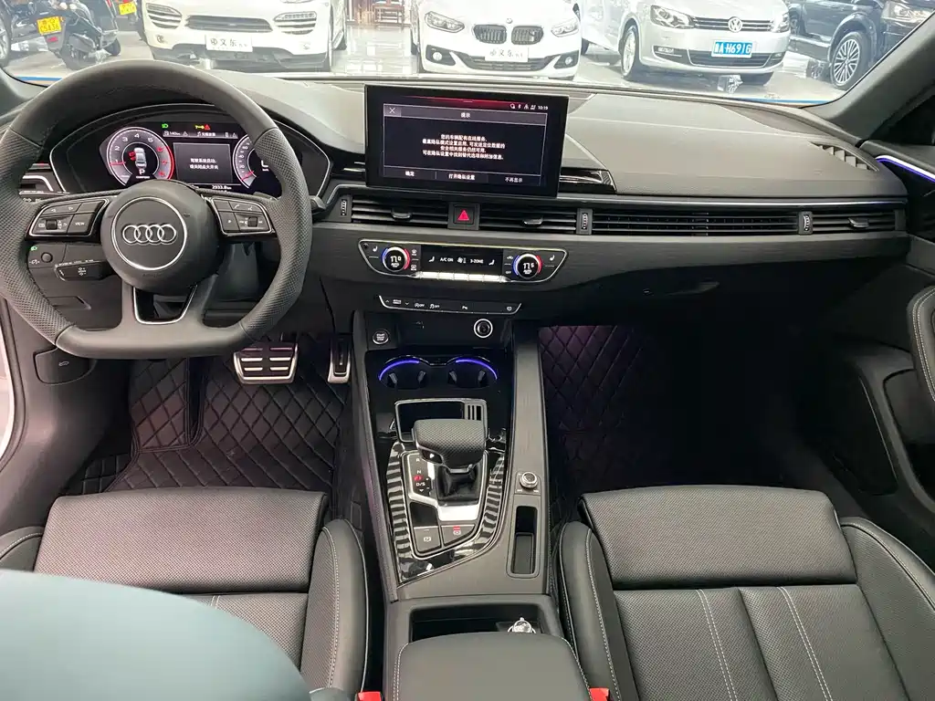 Audi A4L 2024 40 TFSI Luxury