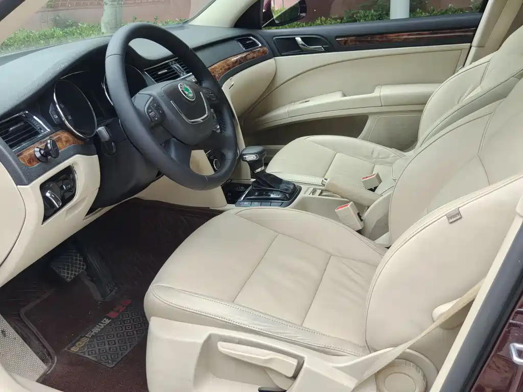 Skoda Superb 2012 1.8TSI AT