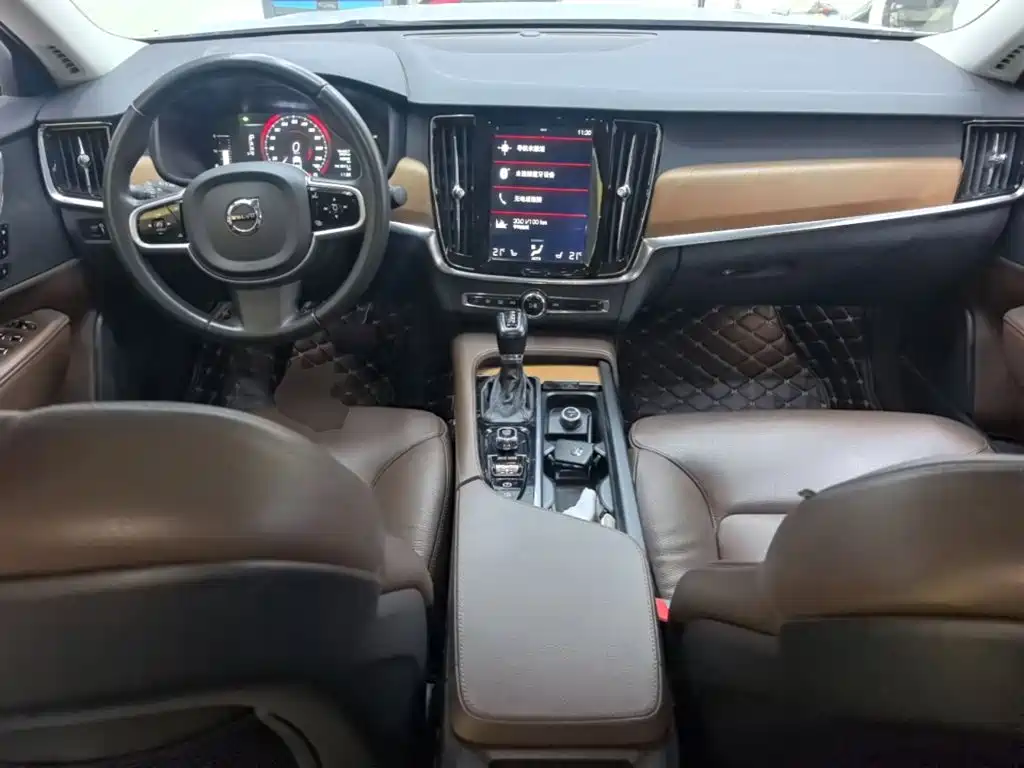 Volvo S90 — миниатюра 10