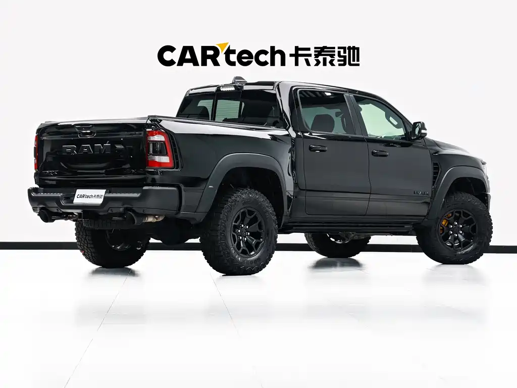 Ram Trucks 2022 6.2T AT