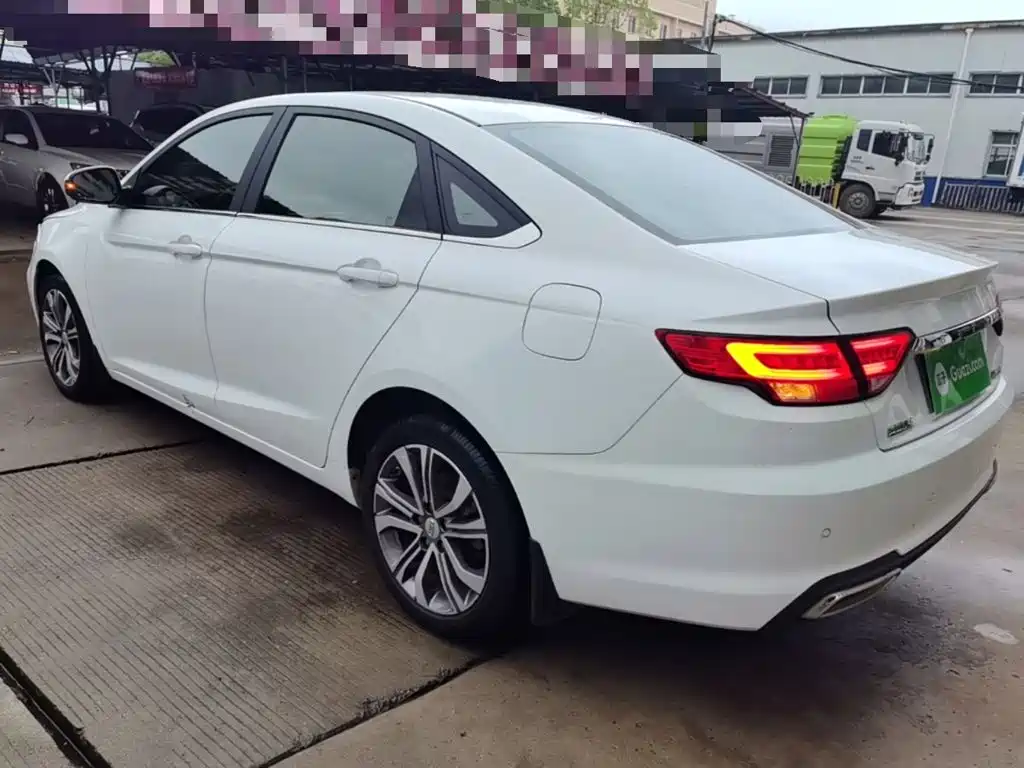 Geely Emgrand GL — миниатюра 5
