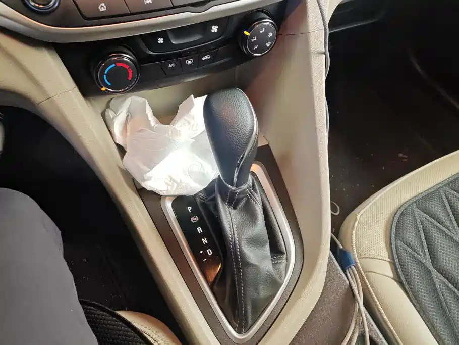 Buick Excelle — миниатюра 16