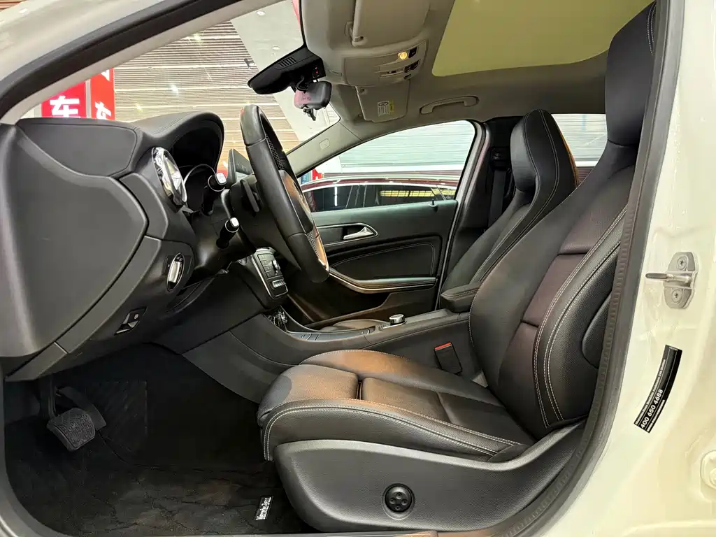 Mercedes-Benz GLA — миниатюра 16