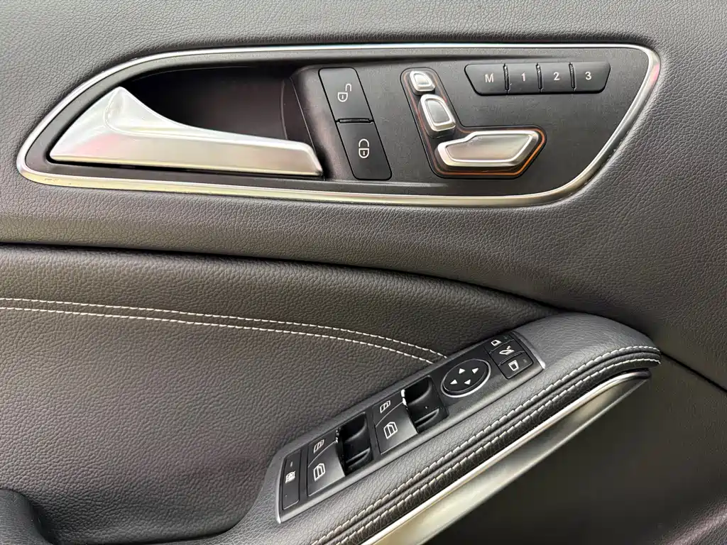 Mercedes-Benz GLA — миниатюра 14