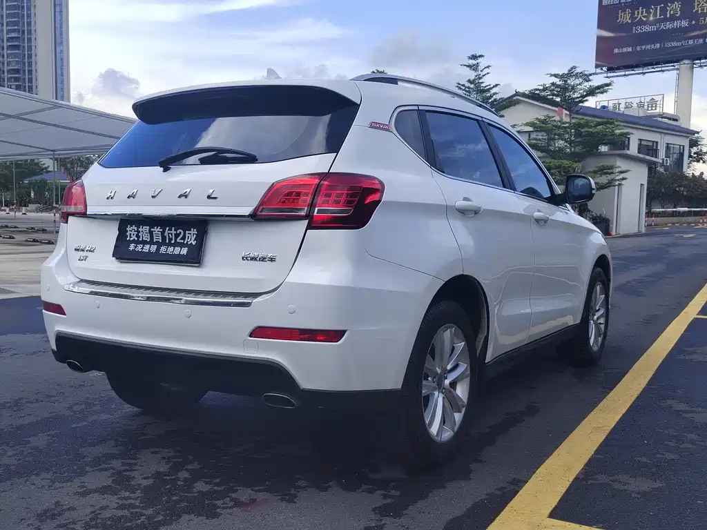 Haval H2 2016 1.5T AT Luxury
