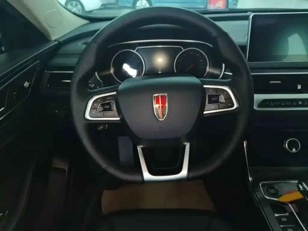 Hongqi Hongqi H5 — миниатюра 11