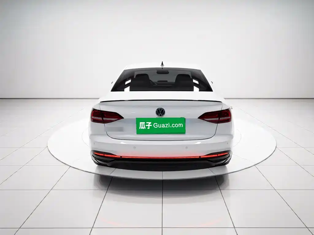 Volkswagen Lavida — миниатюра 5
