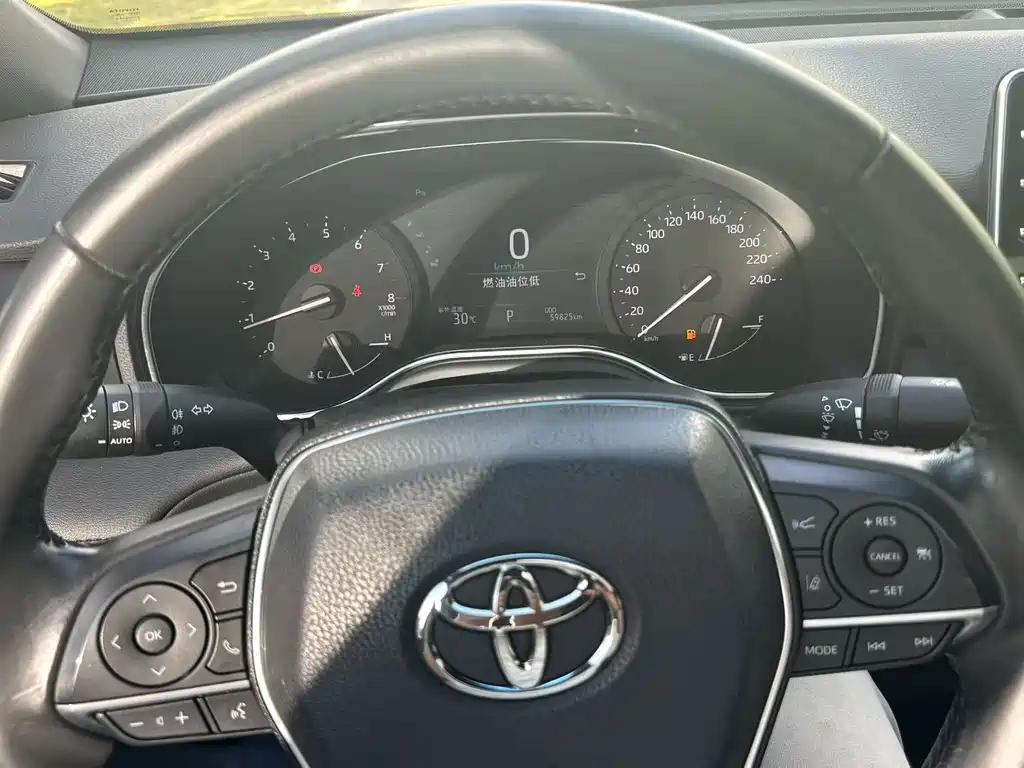 Toyota Avalon — миниатюра 9
