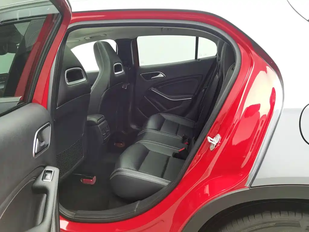 Mercedes-Benz GLA — миниатюра 15