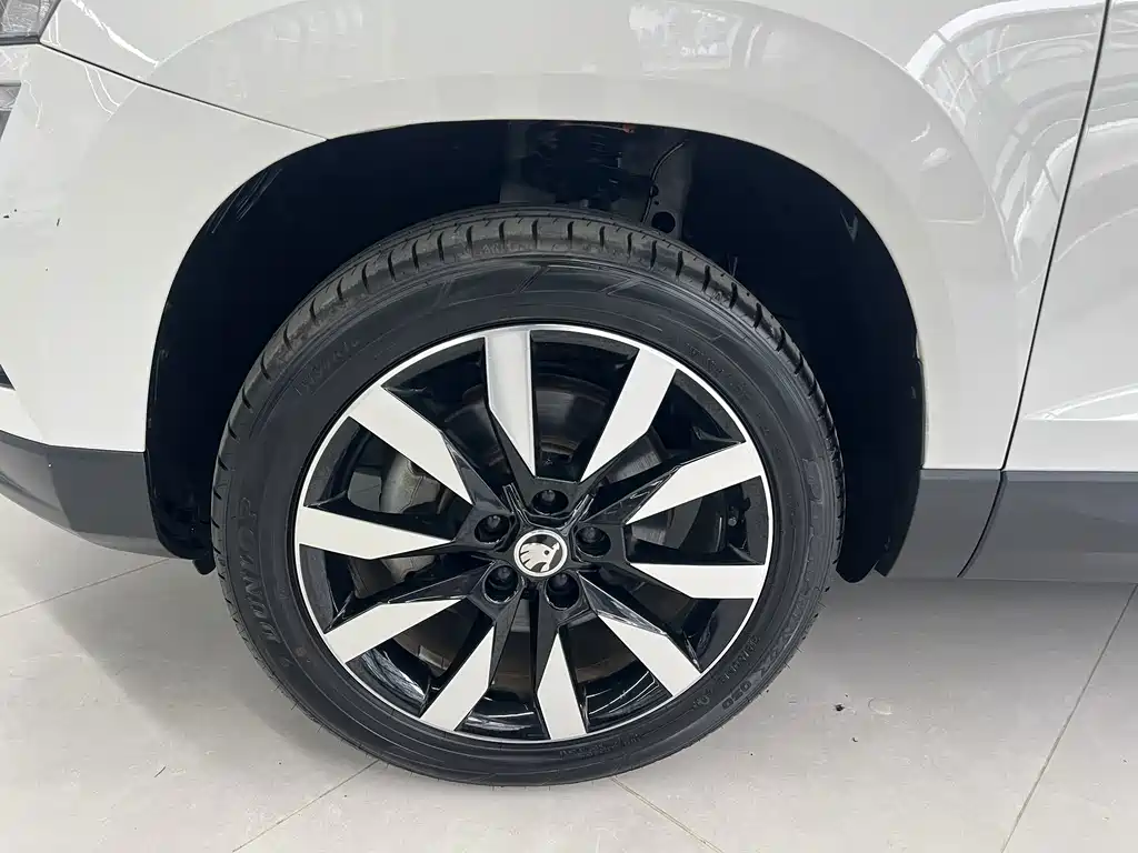Skoda Karoq — миниатюра 3