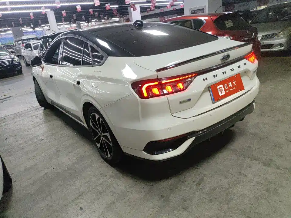 Ford Mondeo 2023 EcoBoost 245 ST-Line
