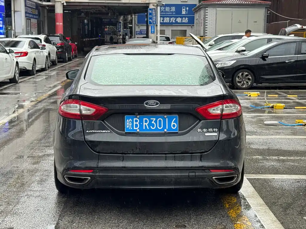 Ford Mondeo — миниатюра 4