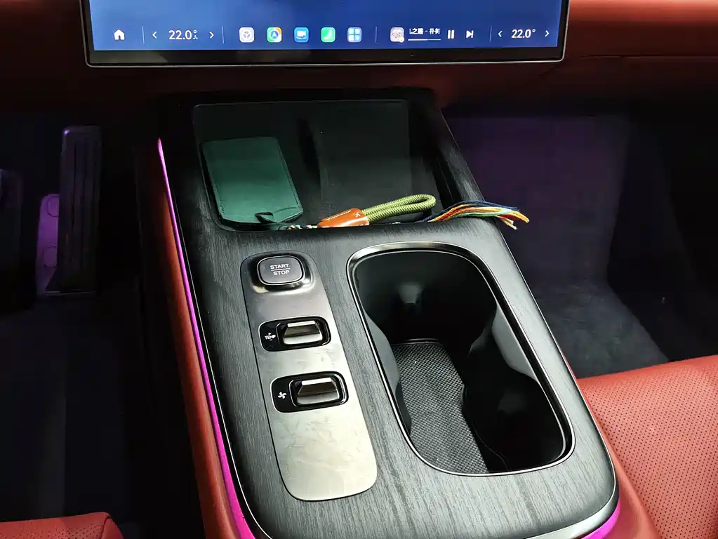 Xiaomi SU7 — миниатюра 6