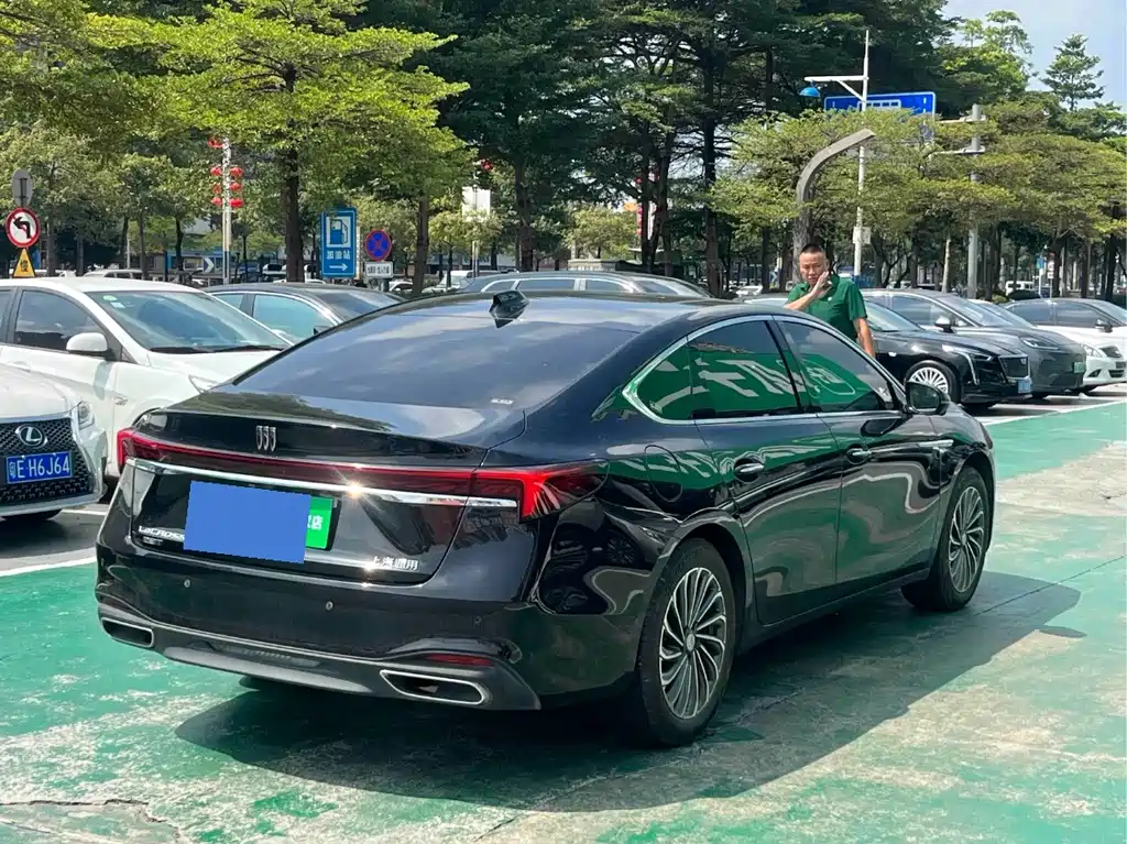 Buick LaCrosse — миниатюра 5
