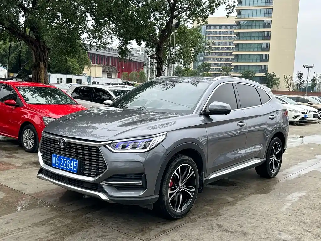 BYD PLUS