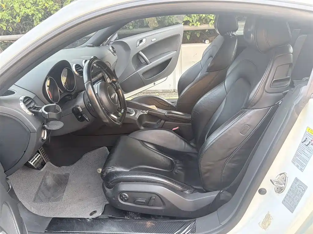 Audi TT 2010 TT 2.0TFSI