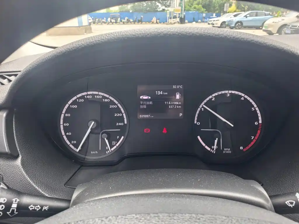 Qoros Qoros 3 — миниатюра 5