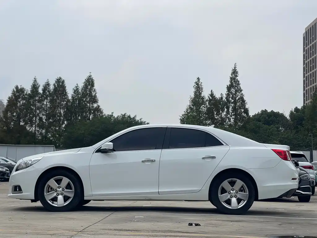 Chevrolet Malibu — миниатюра 14