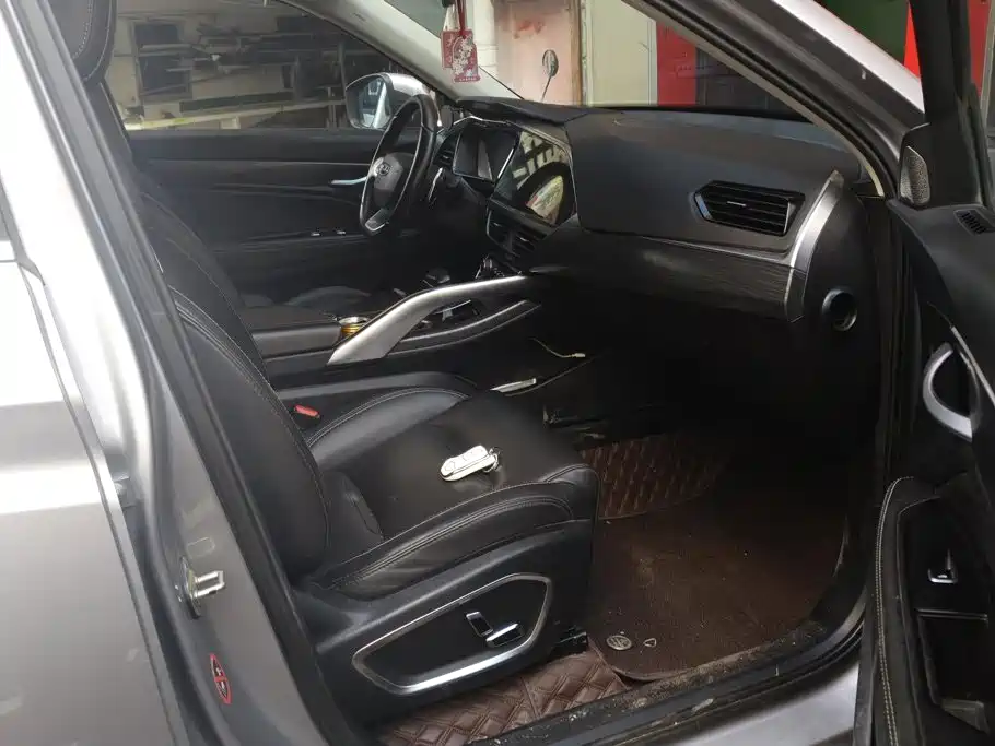 Geely Xingyue — миниатюра 8