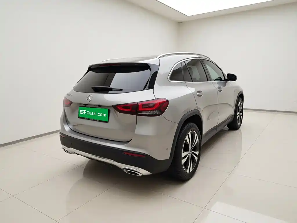 Mercedes-Benz GLA — миниатюра 6